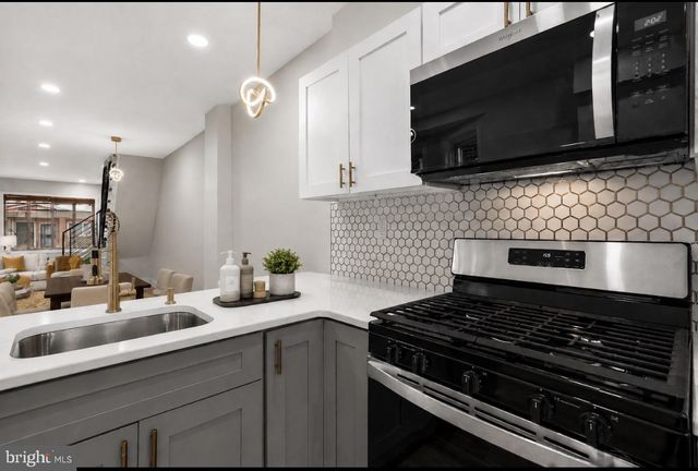 5831 WASHINGTON AVE, Philadelphia, PA 19143
