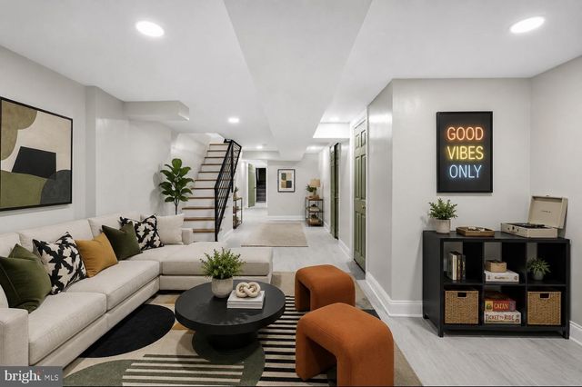 5831 WASHINGTON AVE, Philadelphia, PA 19143