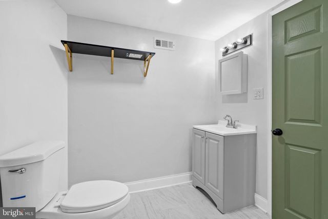 5831 WASHINGTON AVE, Philadelphia, PA 19143