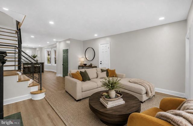 5831 WASHINGTON AVE, Philadelphia, PA 19143