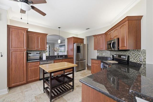 9361 Alamander CT 401, Fort Myers, FL 33919