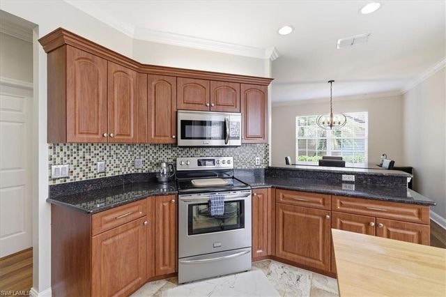 9361 Alamander CT 401, Fort Myers, FL 33919