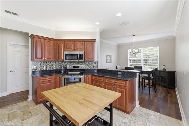 9361 Alamander CT 401, Fort Myers, FL 33919