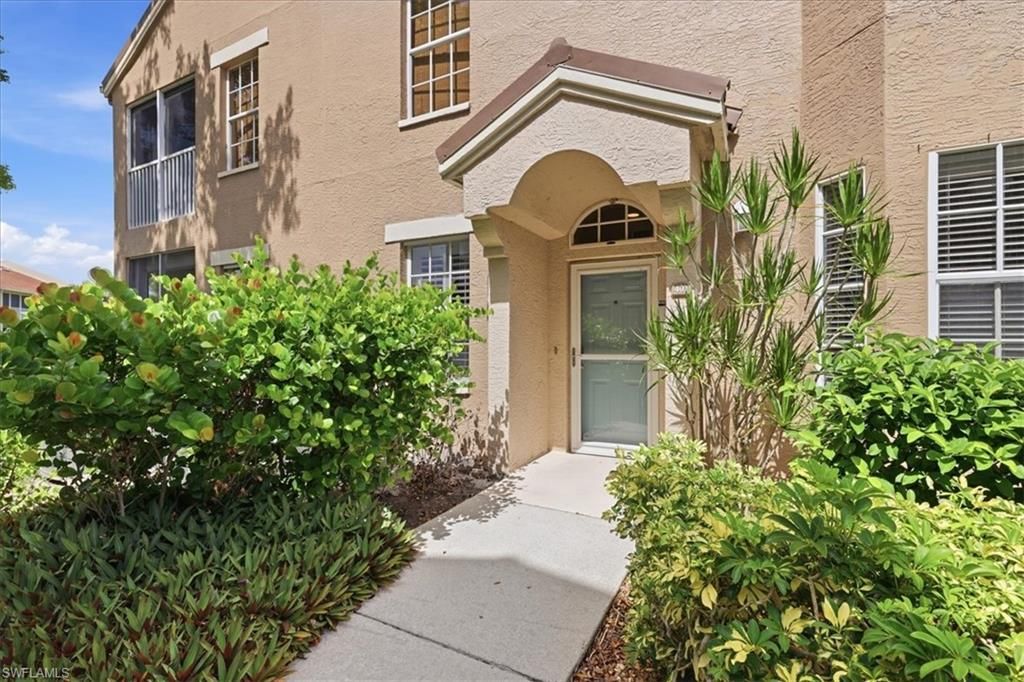 9361 Alamander CT 401, Fort Myers, FL 33919