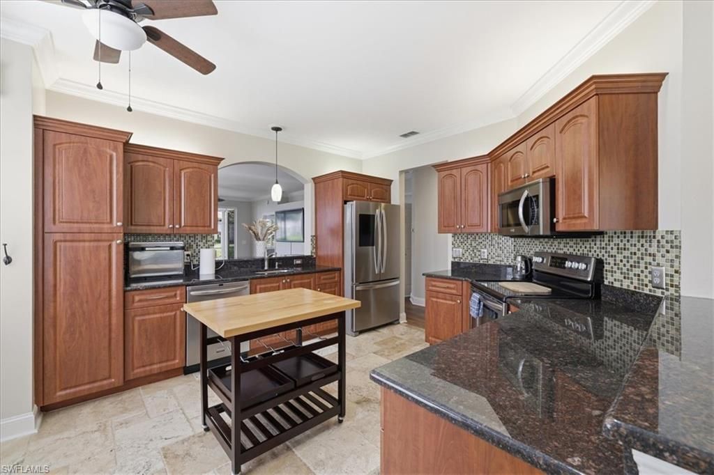 9361 Alamander CT 401, FORT MYERS, FL 33919 — photo 3