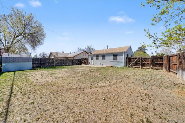 956 Macon Street, Aurora, CO 80010