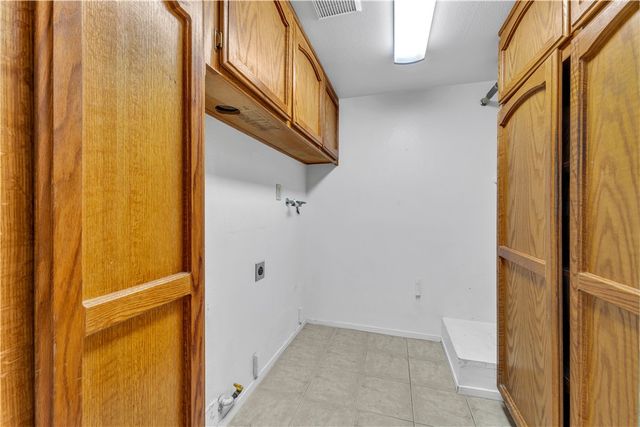 7343 Bay Avenue, California City, CA 93505