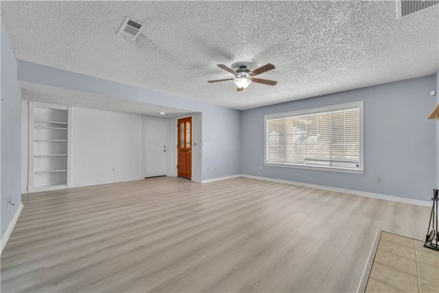 7343 Bay Avenue, California City, CA 93505