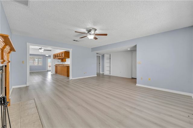 7343 Bay Avenue, California City, CA 93505