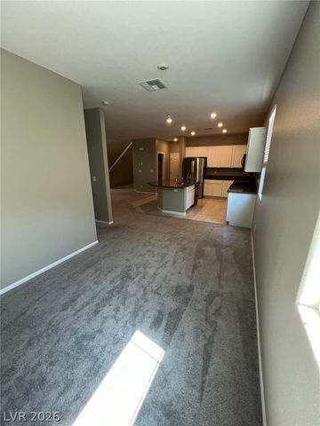 6071 Castle Gardens Avenue, Las Vegas, NV 89130