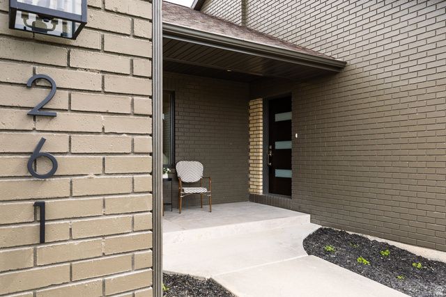 261 N SANDRUN RD, Salt Lake City, UT 84103