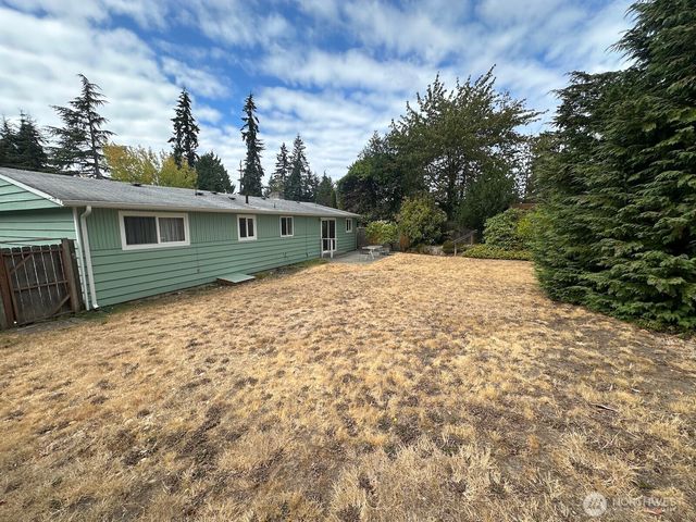 18629 64th Avenue W, Lynnwood, WA 98037