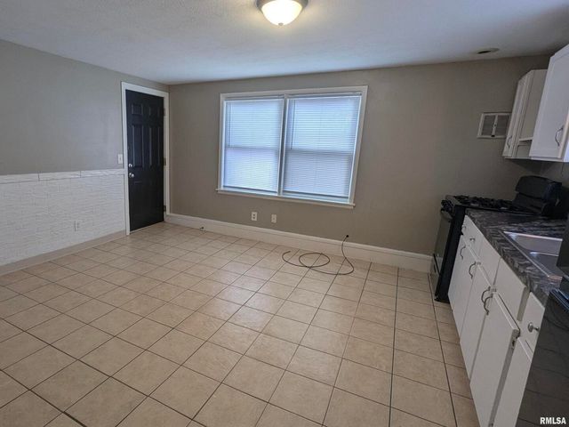 1012 Bridge Ave Avenue, Davenport, IA 52803