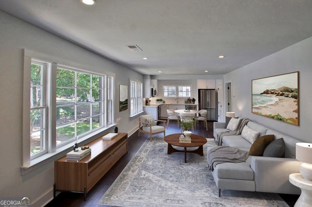 99 Peachtree Memorial Drive C2, Atlanta, GA 30309