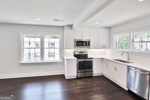 99 Peachtree Memorial Drive C2, Atlanta, GA 30309