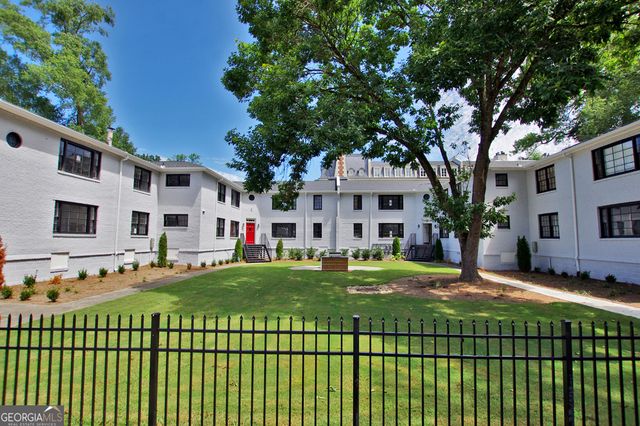 99 Peachtree Memorial Drive C2, Atlanta, GA 30309