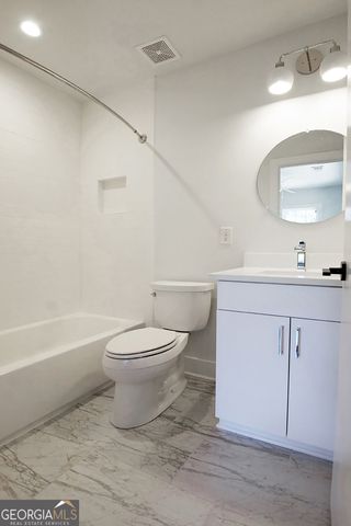99 Peachtree Memorial Drive C2, Atlanta, GA 30309