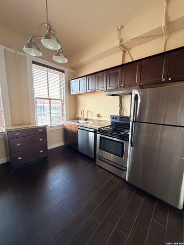 601 N Alamo St Apt 206, San Antonio, TX 78215
