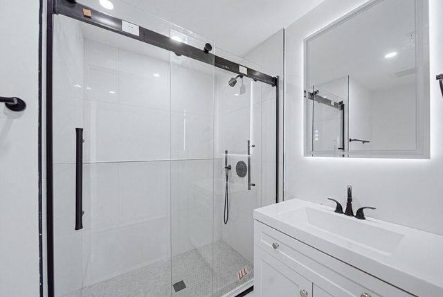 4164 Washington St 9, Boston, MA 02131