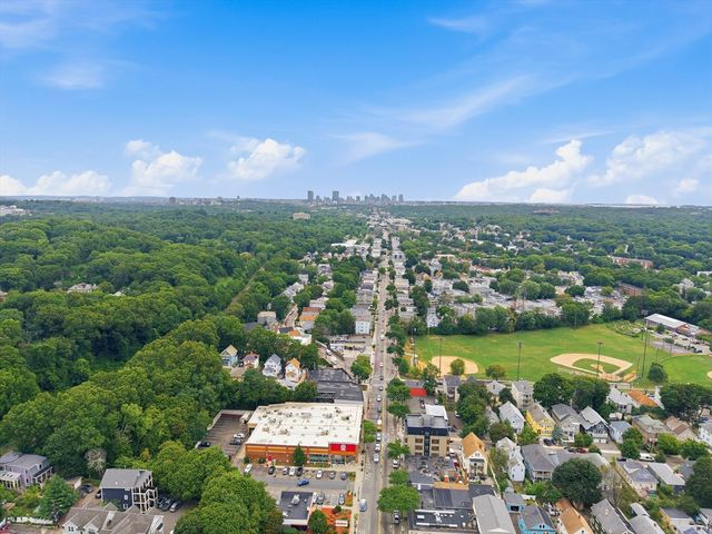 4164 Washington St 9, Boston, MA 02131