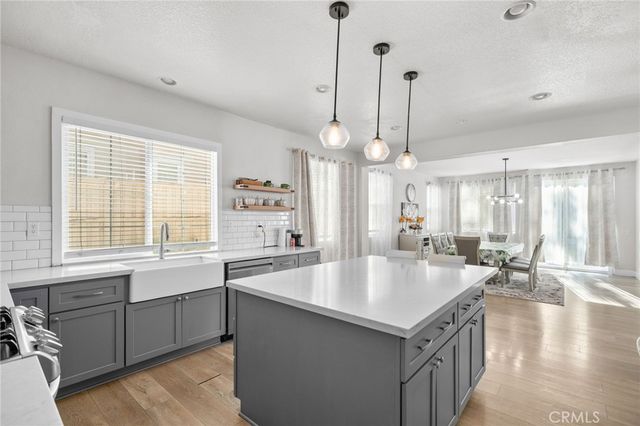 12 Plaza Avila, Lake Elsinore, CA 92532