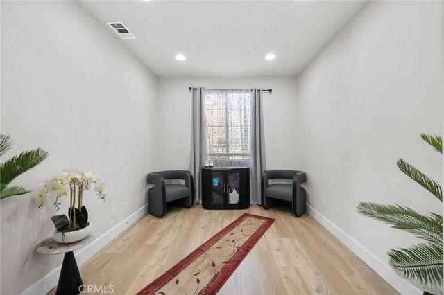 12 Plaza Avila, Lake Elsinore, CA 92532