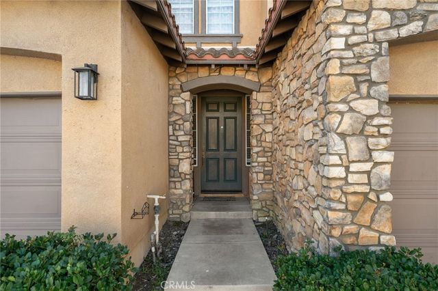 12 Plaza Avila, Lake Elsinore, CA 92532