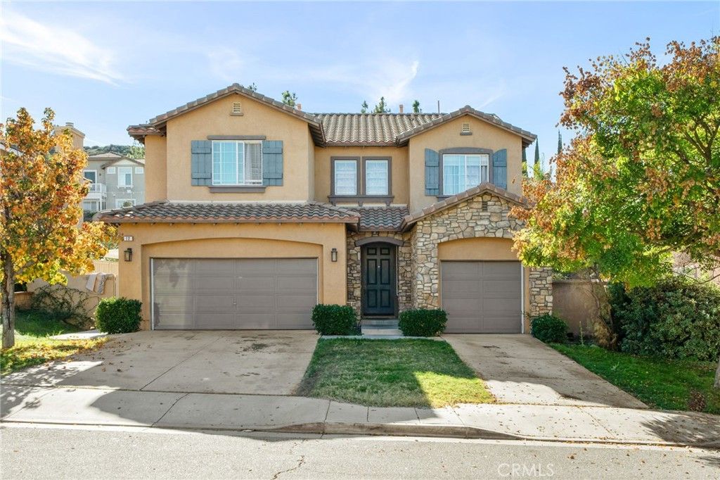 12 Plaza Avila, Lake Elsinore, CA 92532