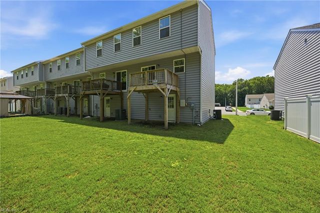 2048 Petersen WAY, Suffolk, VA 23434