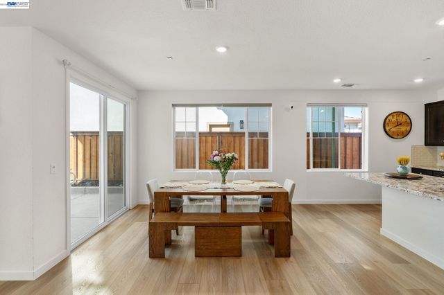 2517 Cyan Dr, Fairfield, CA 94533