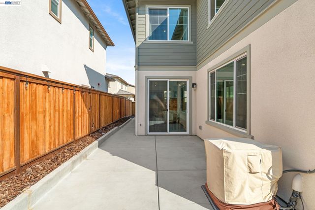 2517 Cyan Dr, Fairfield, CA 94533