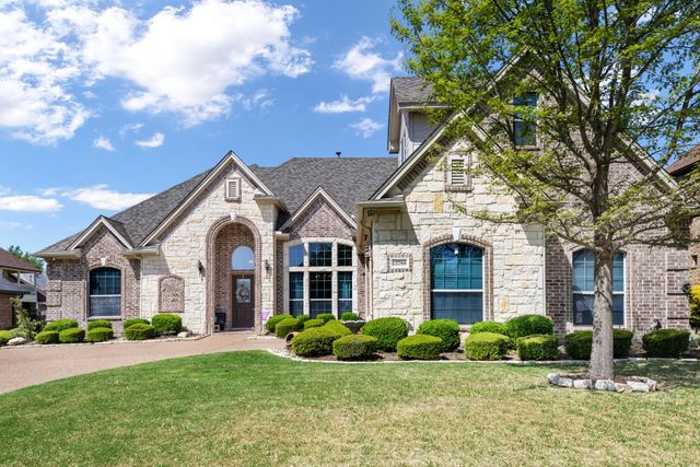 13788 Old Oaks Drive, Fort Worth, TX 76028