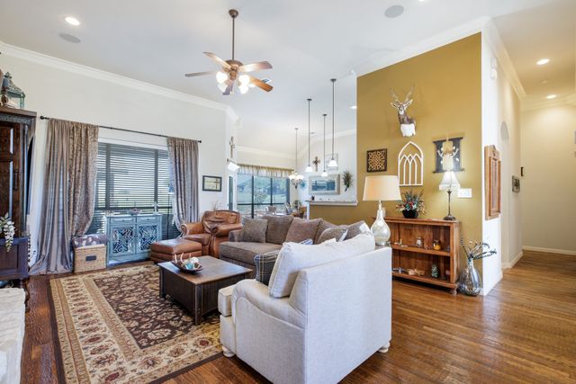 13788 Old Oaks Drive, Fort Worth, TX 76028