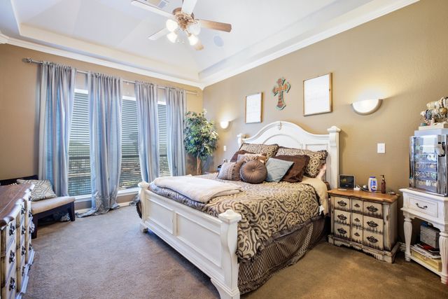 13788 Old Oaks Drive, Fort Worth, TX 76028