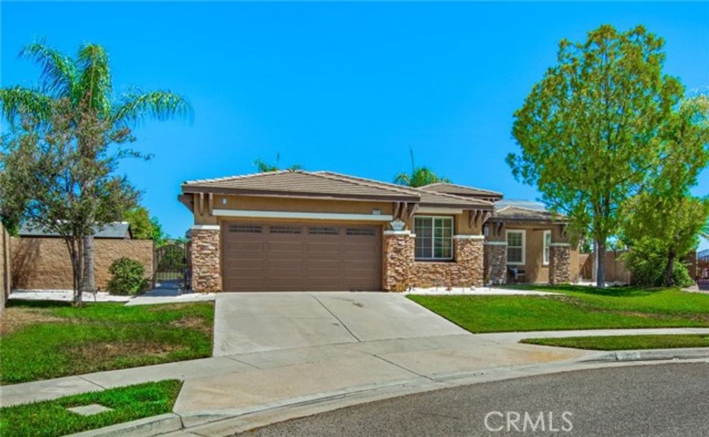4293 SOTOGRANDE Circle, Corona, CA 92883