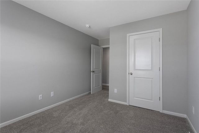 601 Foxglove Lane, Raymore, MO 64083