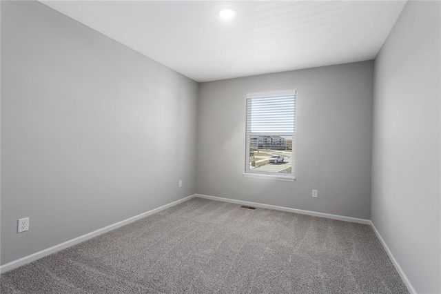 601 Foxglove Lane, Raymore, MO 64083
