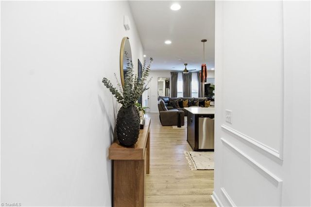 2462 Dukes Hollow Court, High Point, NC 27265