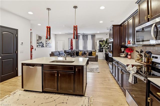 2462 Dukes Hollow Court, High Point, NC 27265