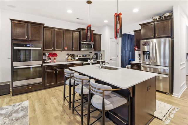 2462 Dukes Hollow Court, High Point, NC 27265