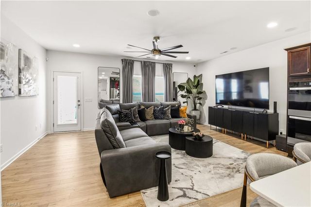 2462 Dukes Hollow Court, High Point, NC 27265