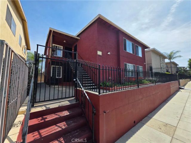 1564 Locust, Long Beach, CA 90813