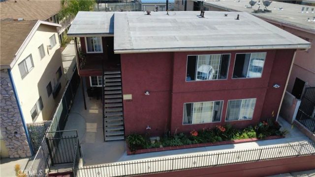 1564 Locust, Long Beach, CA 90813