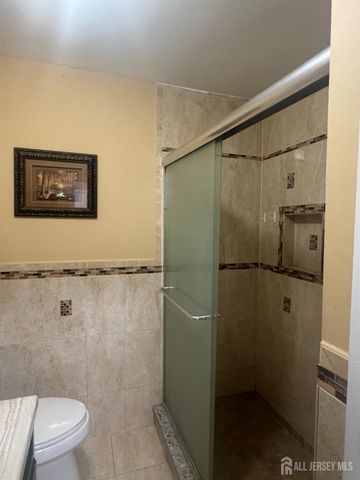 8 Begonia Court, Sayreville, NJ 08872