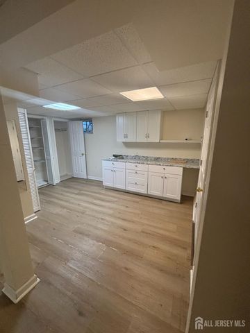 8 Begonia Court, Sayreville, NJ 08872