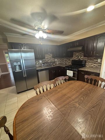 8 Begonia Court, Sayreville, NJ 08872