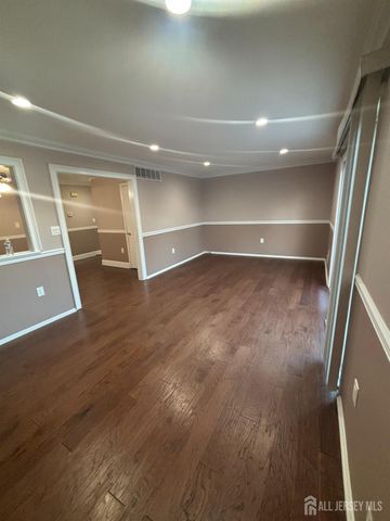 8 Begonia Court, Sayreville, NJ 08872