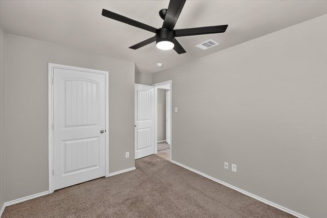 1049 Sewell Drive, Fate, TX 75189