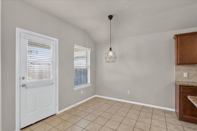 1049 Sewell Drive, Fate, TX 75189
