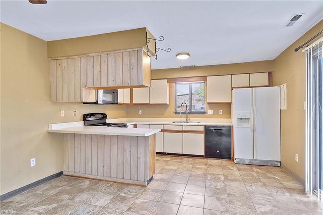 1705 Ocean Bay DR, Virginia Beach, VA 23454